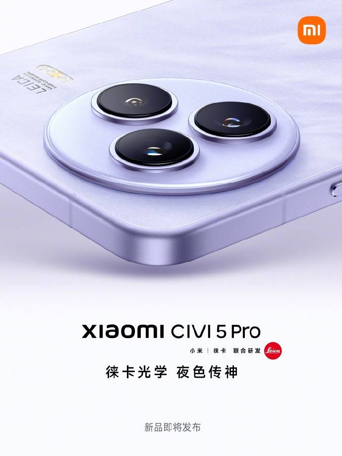 郑机城铁“公交化”开行 高峰期车厢满满都是人